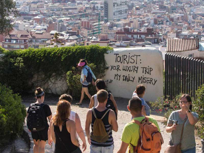 La regulación municipal de las viviendas de uso turístico: el gran salto al vacío